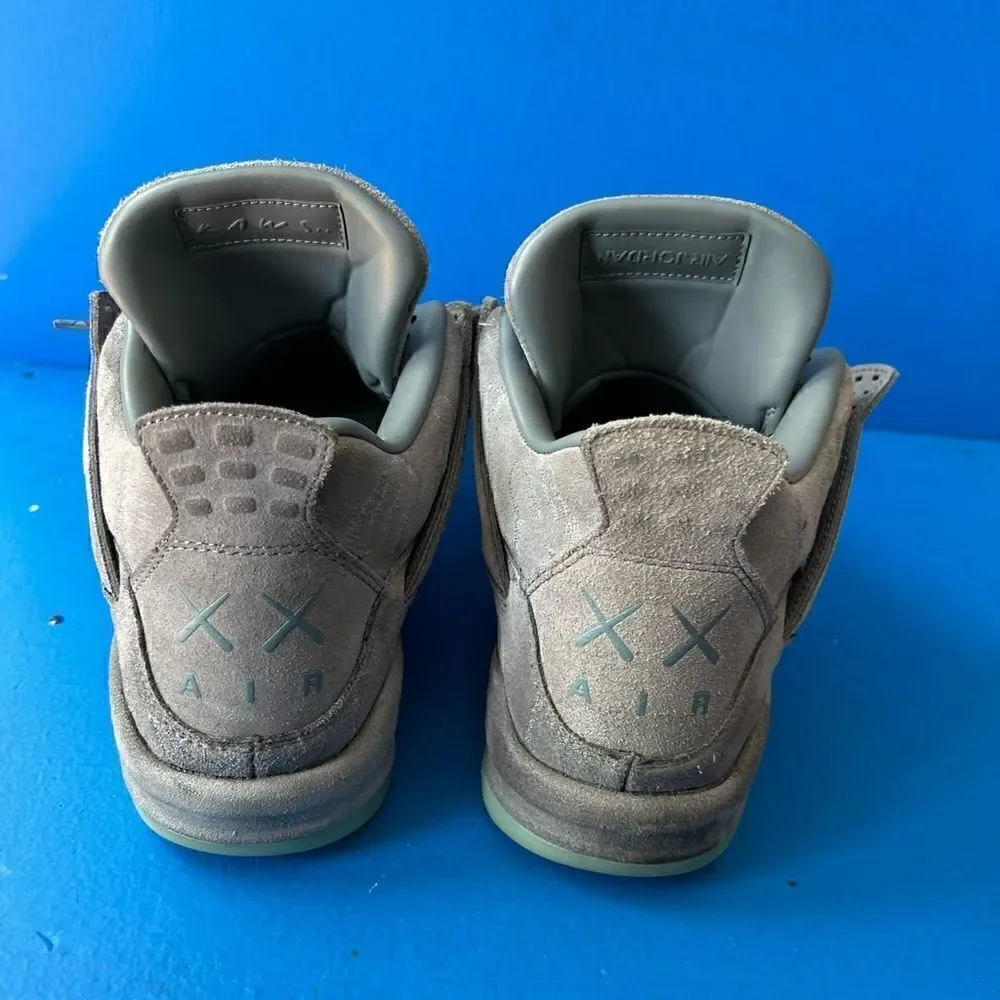 N/A kaws nike