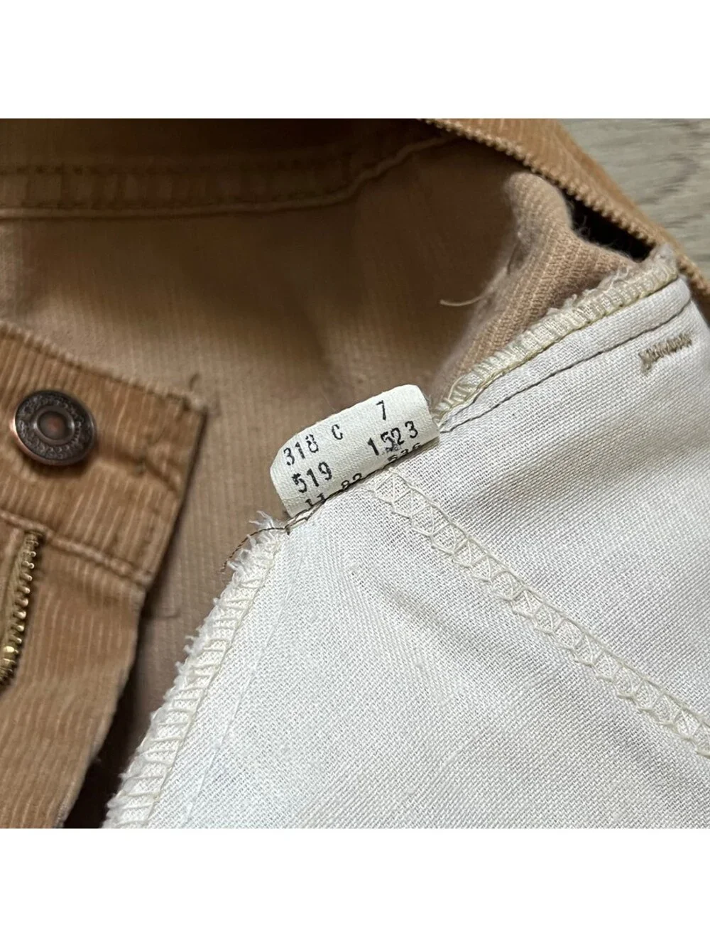 Levis levi 519