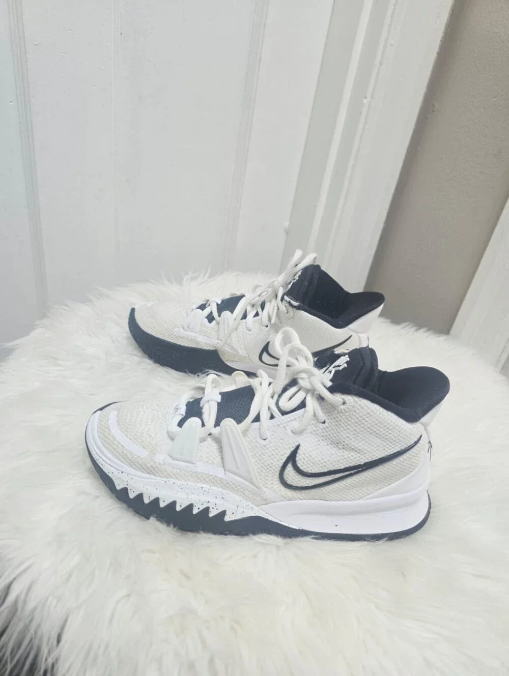 Nike ■pls silhouette
