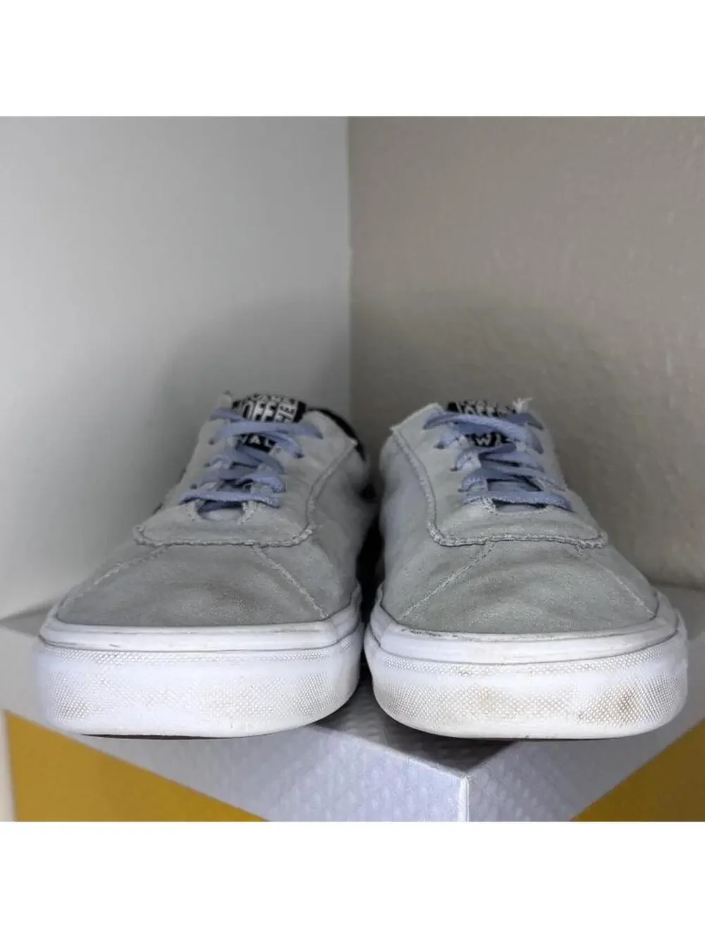 Vans Suede Low Top Sneakers Gray Black Size 9