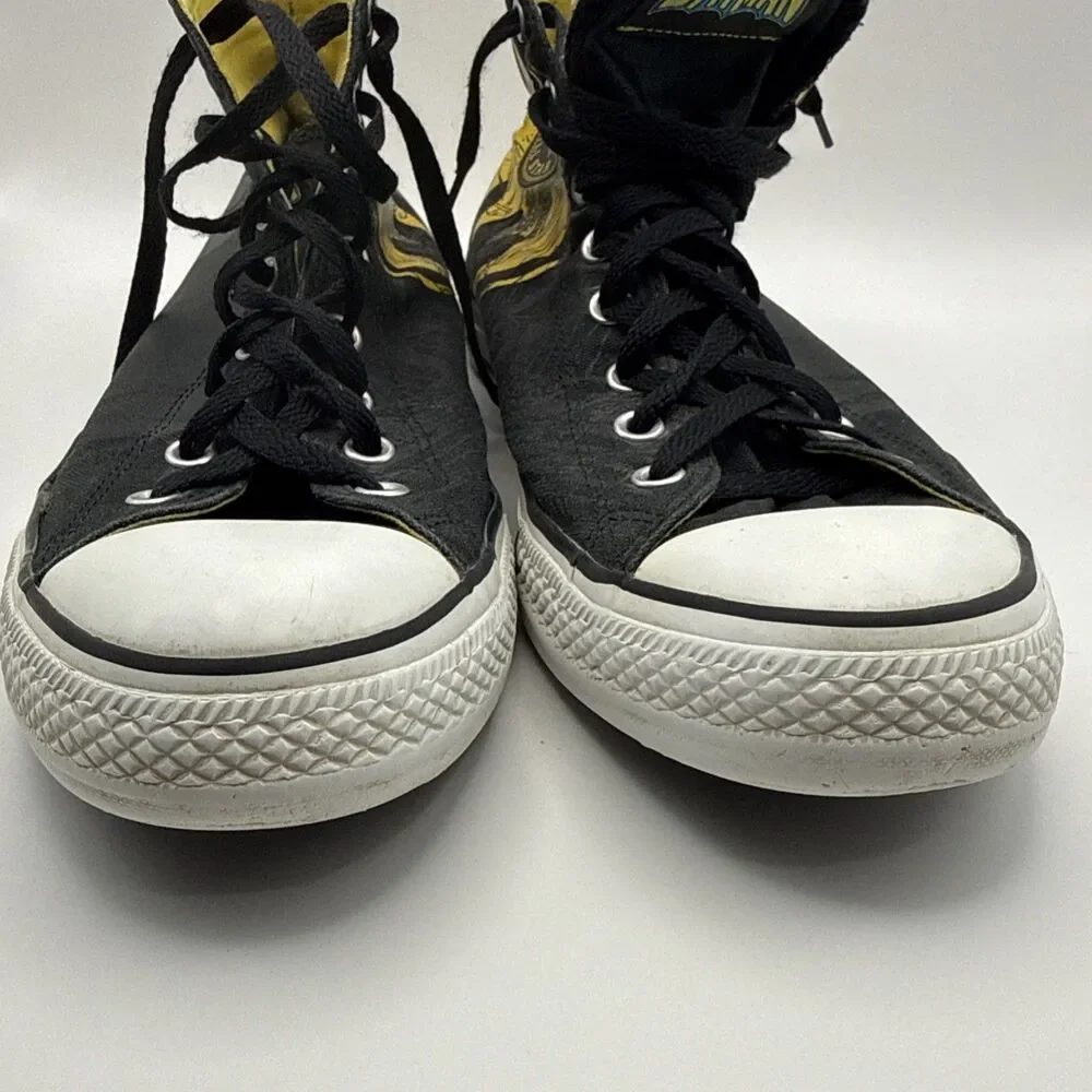 Converse noticeable iconic