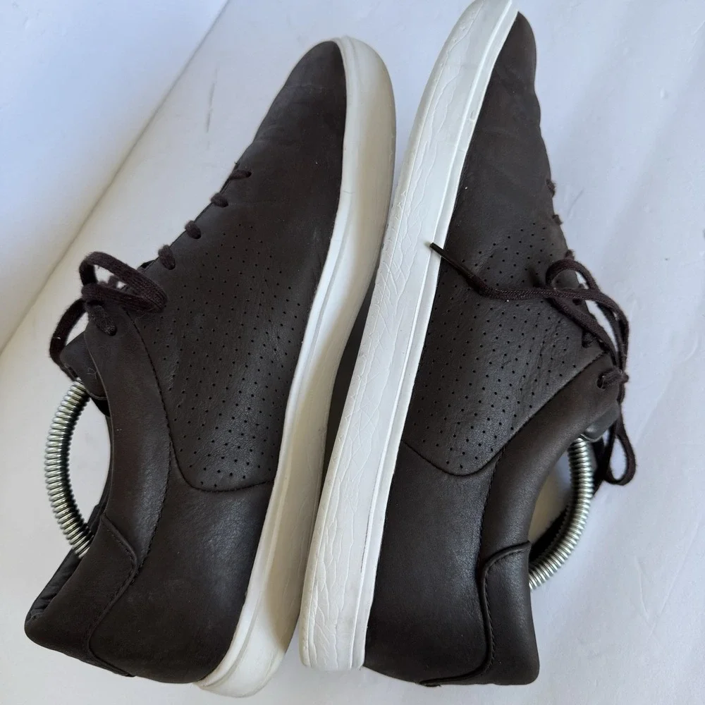 Cuater Travis Mathew Phenom Leather Sneakers Men's 10 Brown 4MT090 Casual