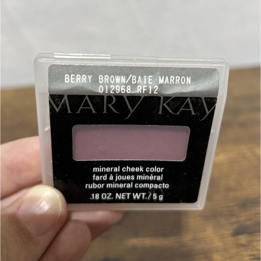 NEW Mary Kay 