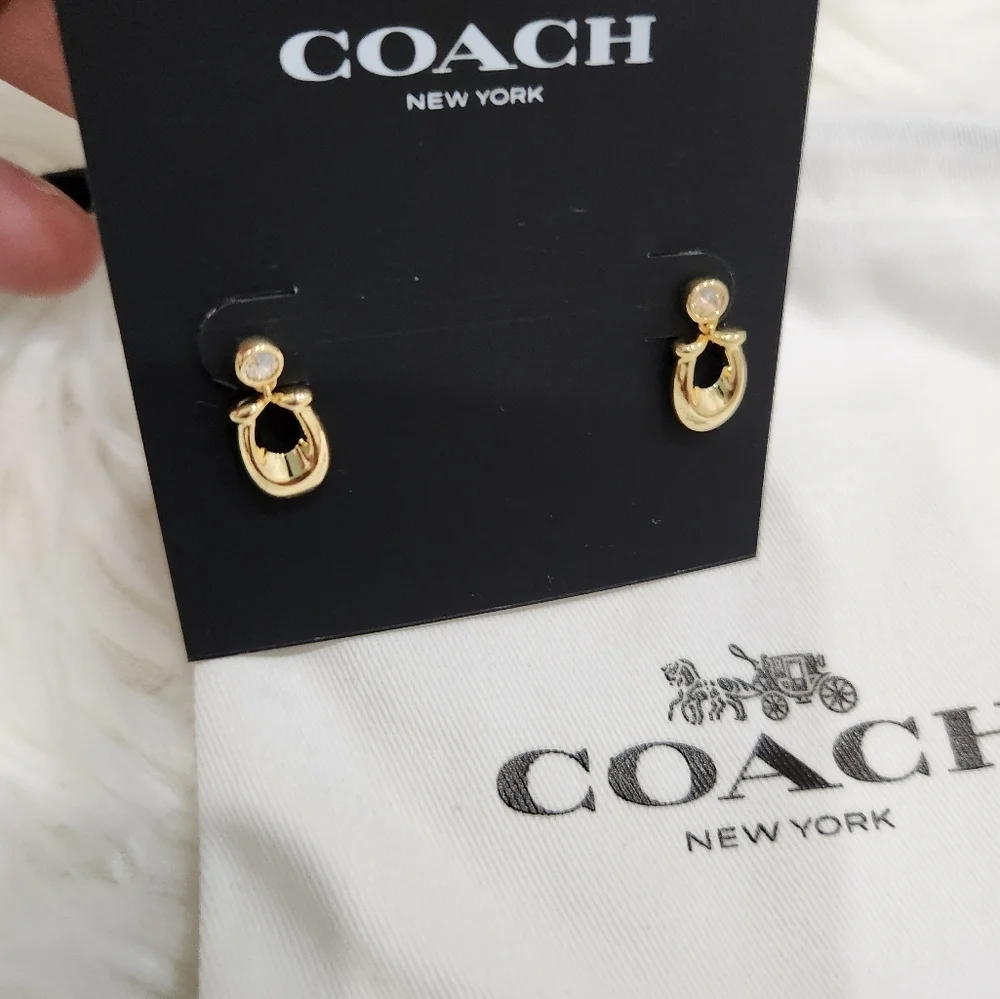 💛🔹️COACH🔹️ crystal & signature C logo earrings