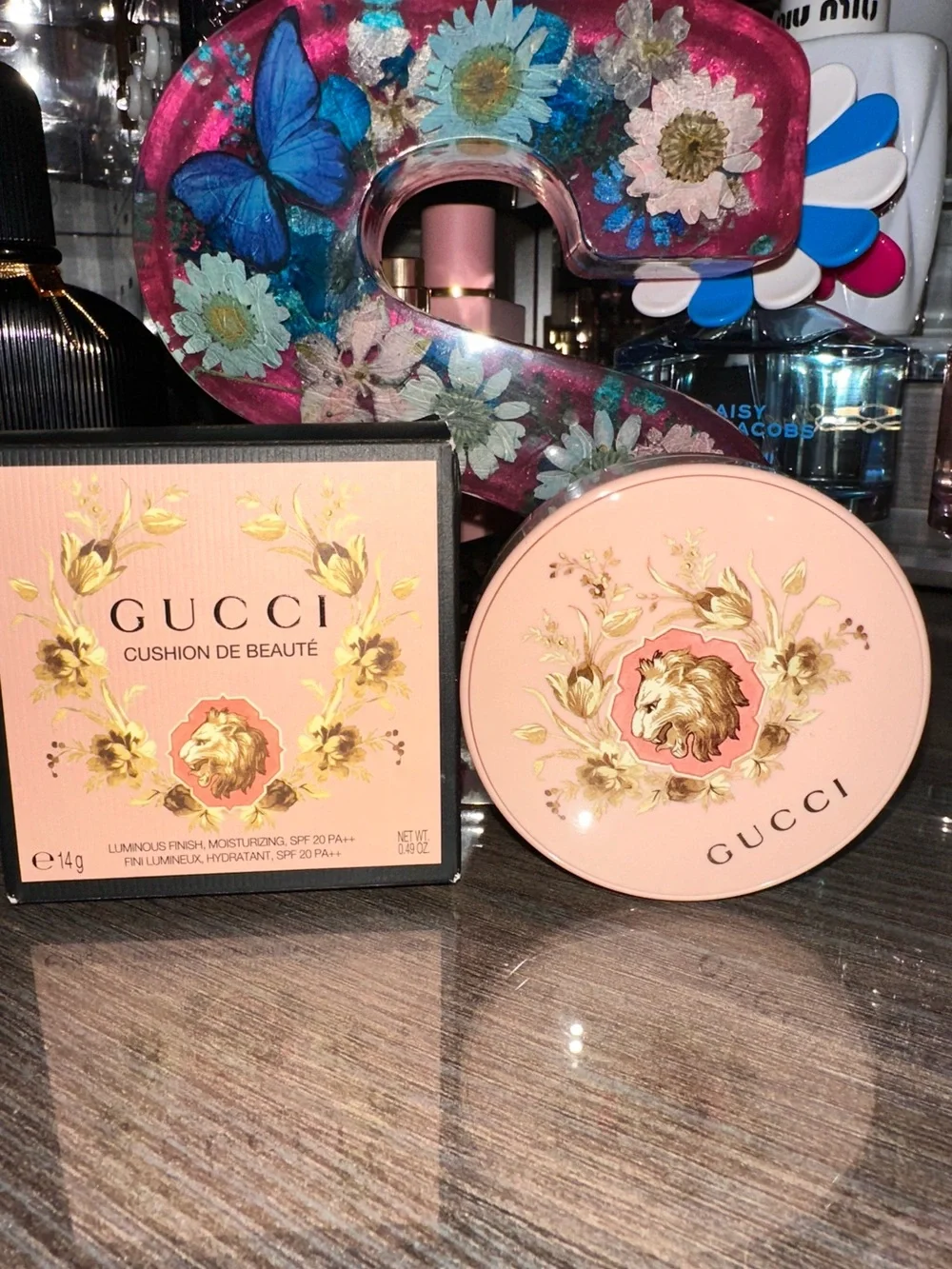 Gucci luxurious cushion