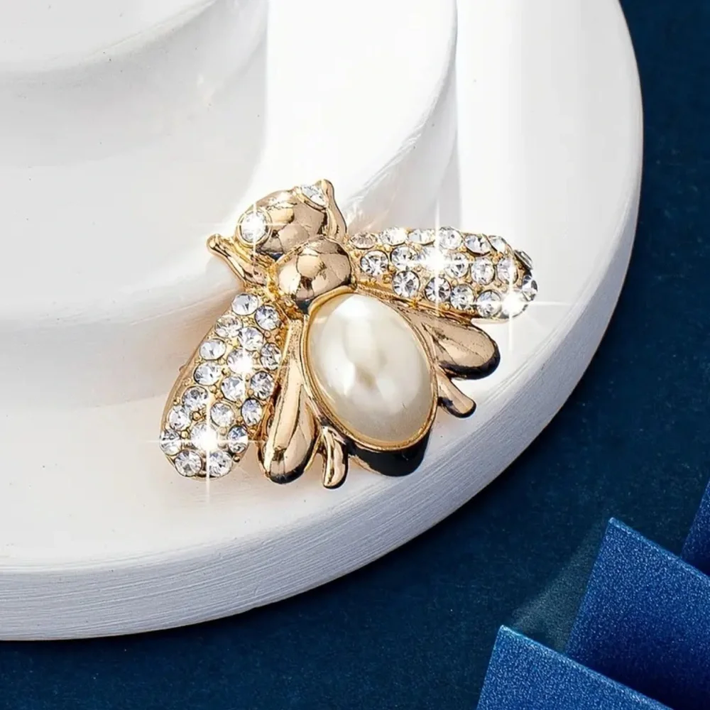 Elegant Bee Brooch 🐝 Golden-Tone Pin with Pearl Beads | Holiday Gift (A0-2)