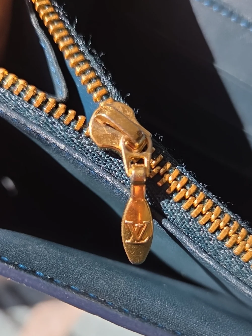 Louis Vuitton much euc
