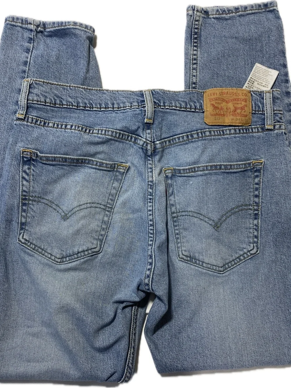 512 Levi's Men's Slim Straight Jeans in Faded Blue Wash