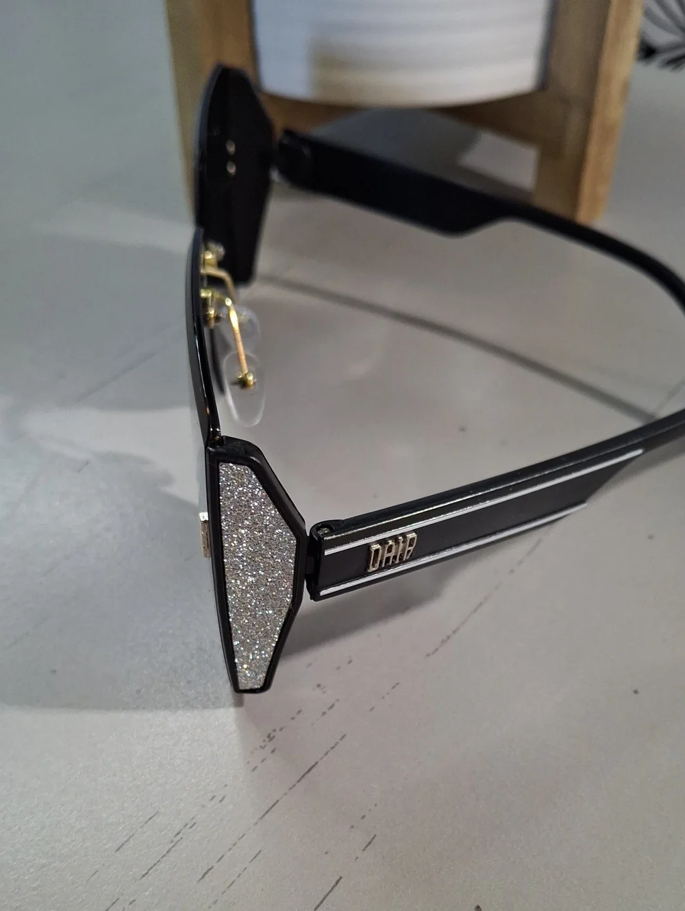 DIBR stylish black