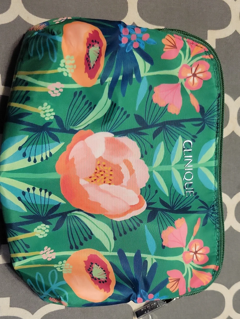 Clinique bright floral