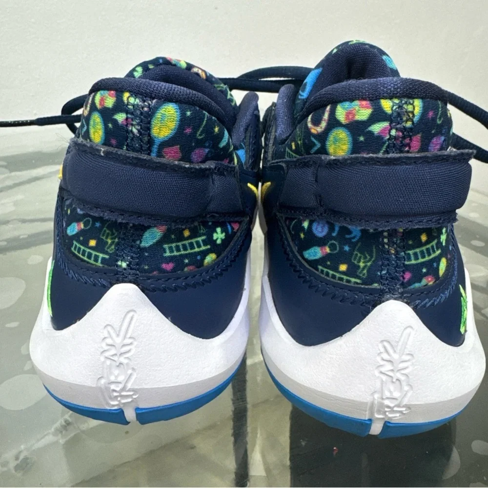 nike superstitious navy knit
