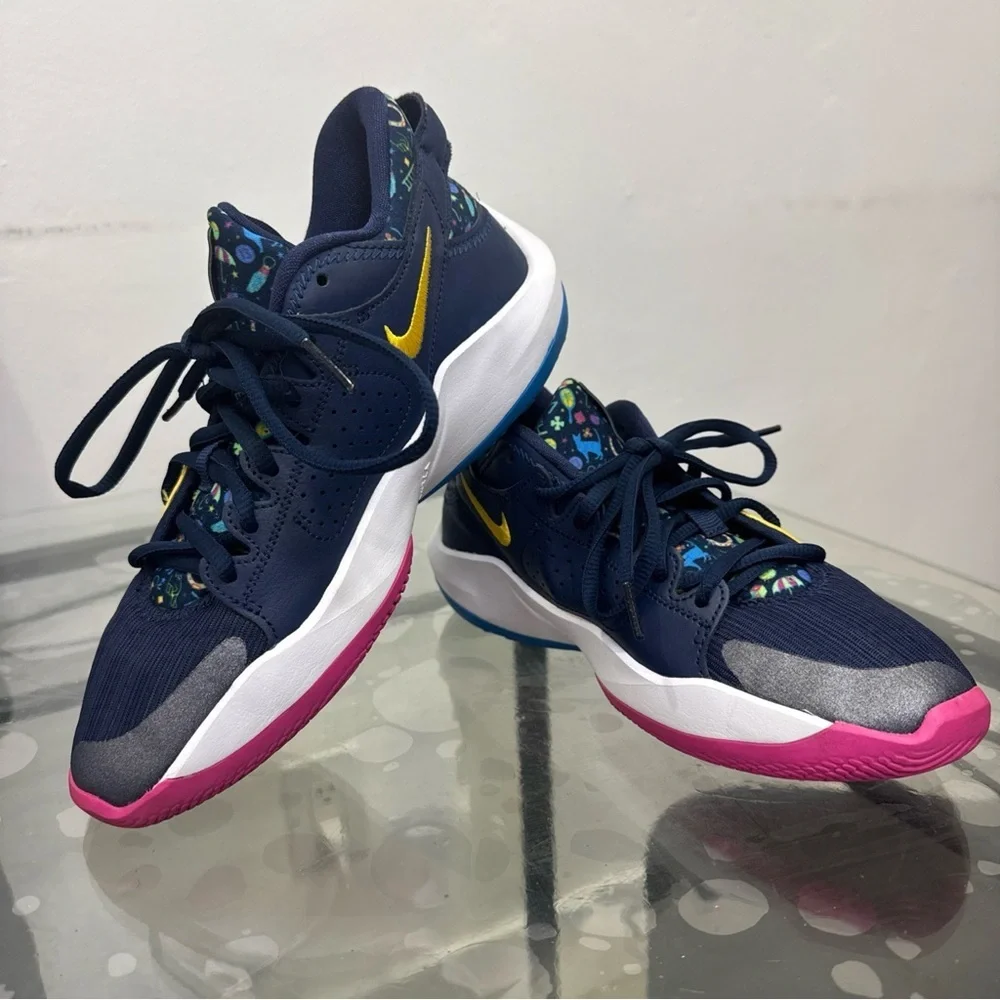 nike superstitious navy knit