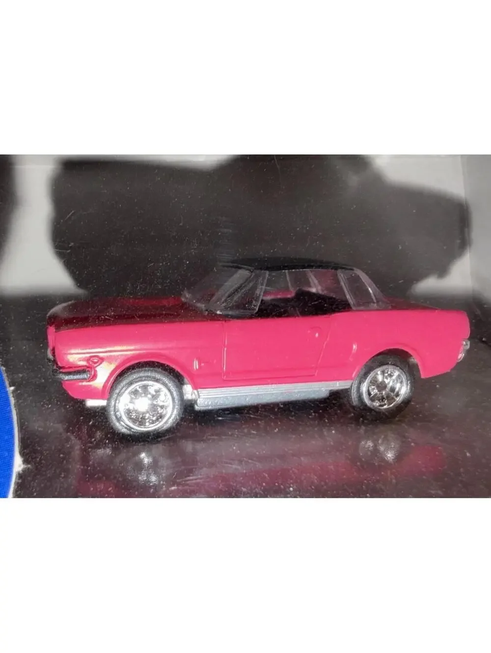 Johnny Lightning Thunderjet 500 Hot Pink Mustang Convertible Pull Back Racing