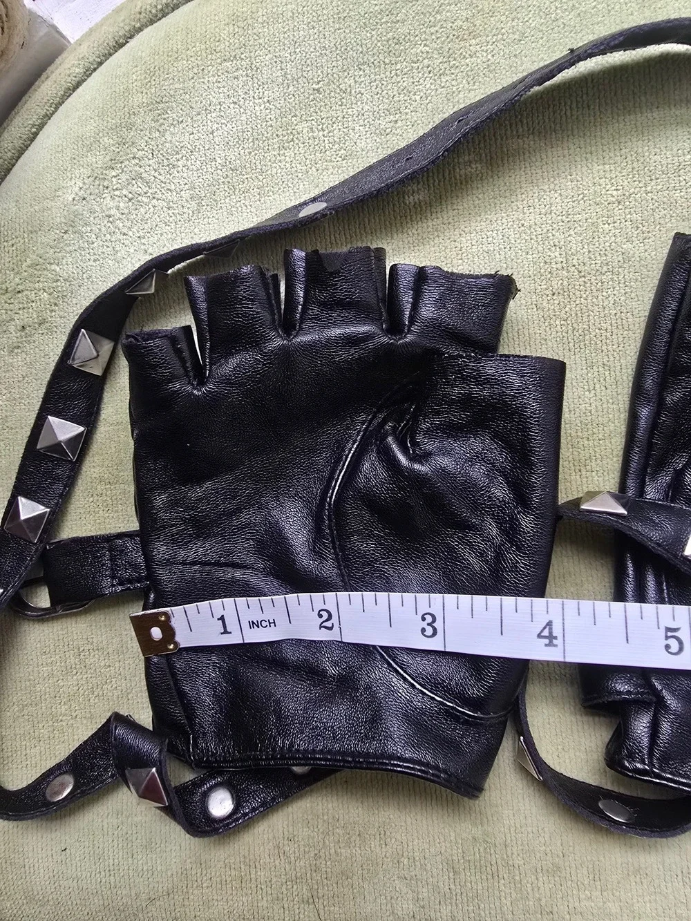 Black Studded Wrist Wrap Fingerless Leather Gloves- unbranded