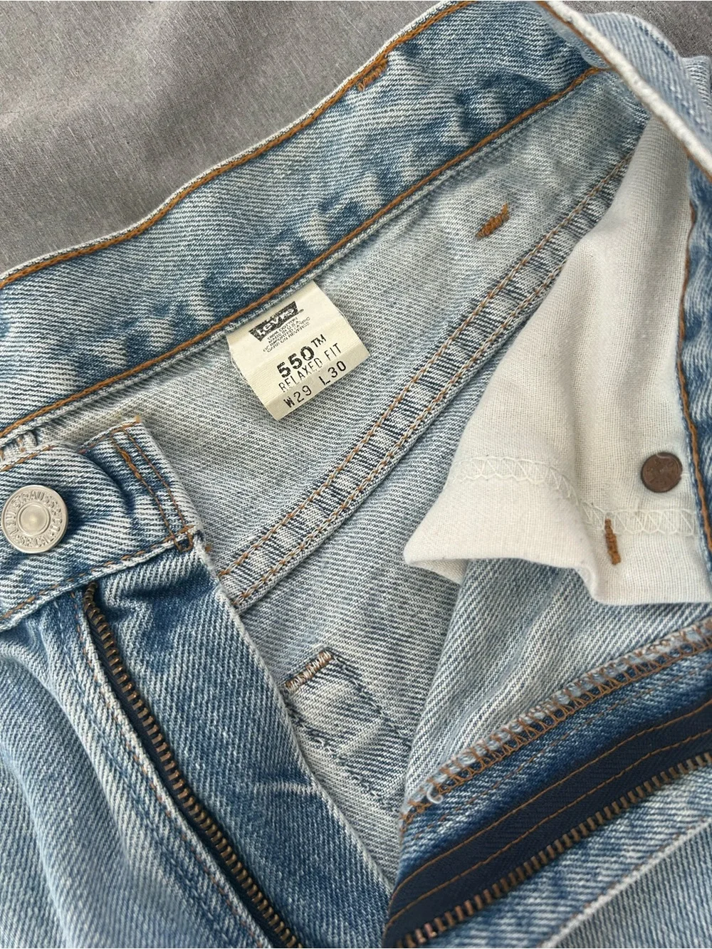 Levis relaxed straight