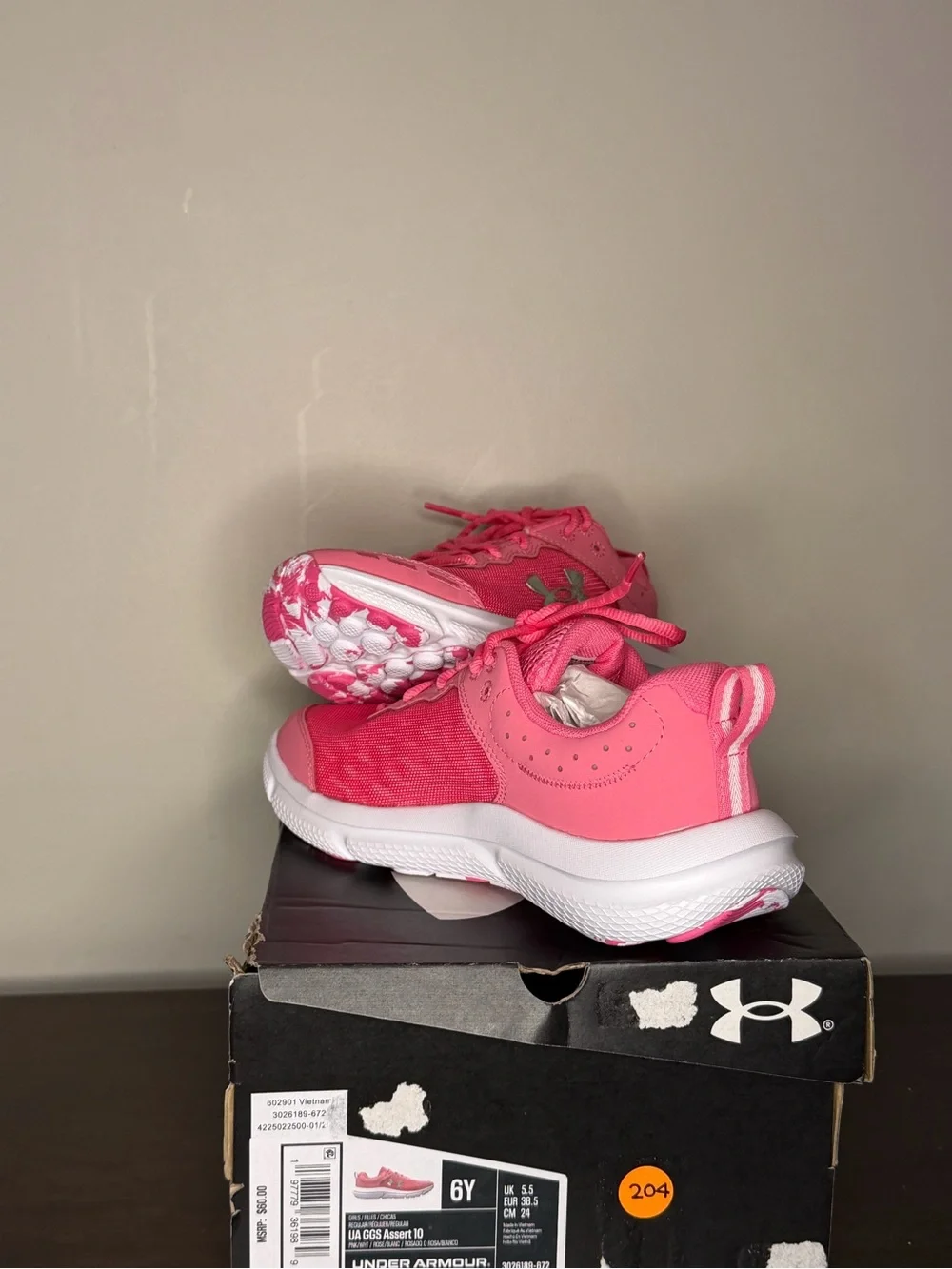 Under Armour bright pink