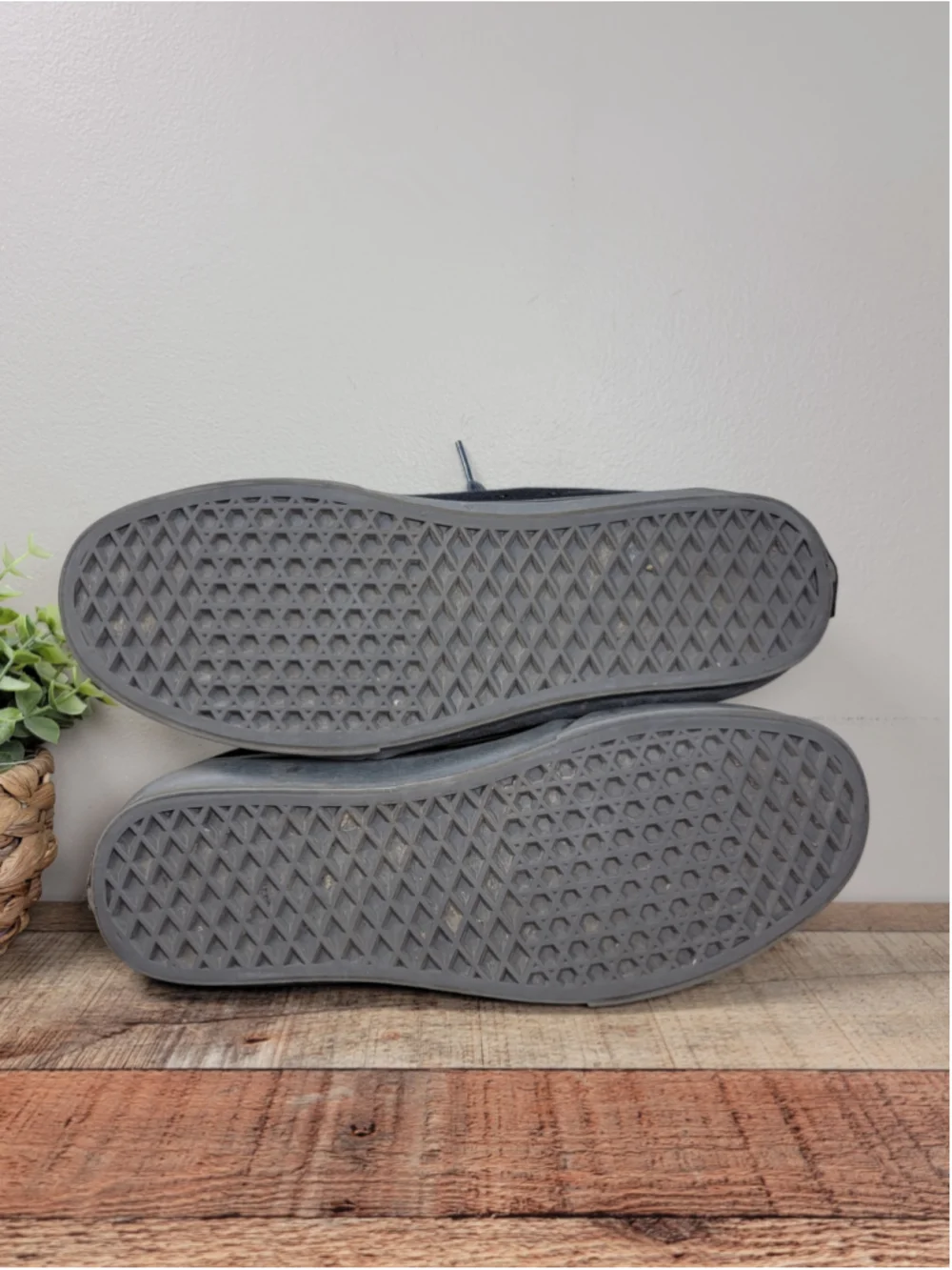 Vans 9.5 Skate Chukka Low Black Denim Gray Canvas Shoes Athletic Skater Sneakers