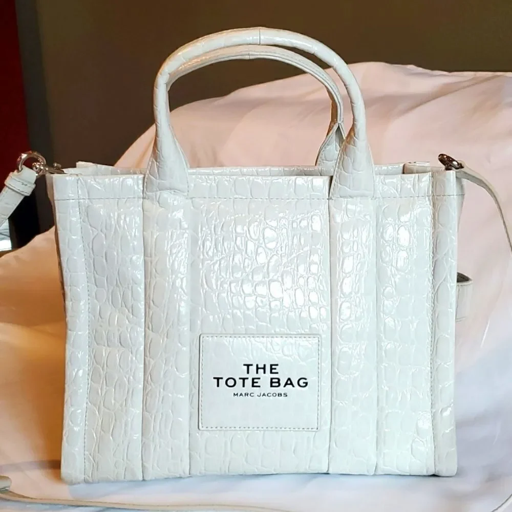 MARC JACOB Small,BRAND NEW! Tote, Croc Print Patent Leather. NWT!