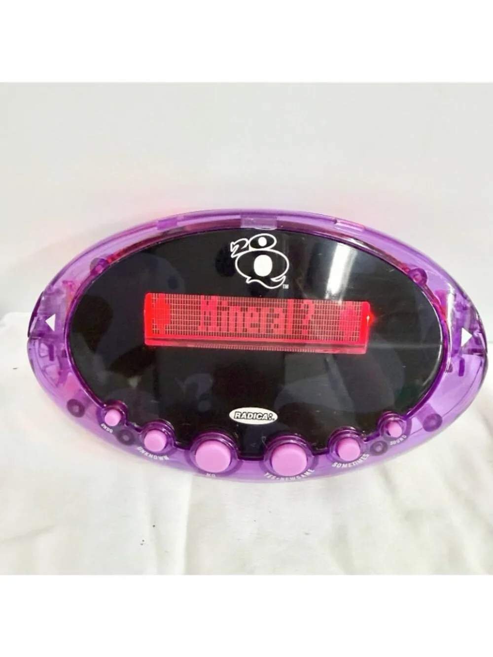 Radica 20Q Purple Electronic Handheld Thinking Game 2007 Tested Works