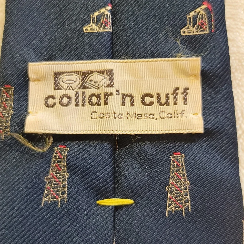Briar features sector navy