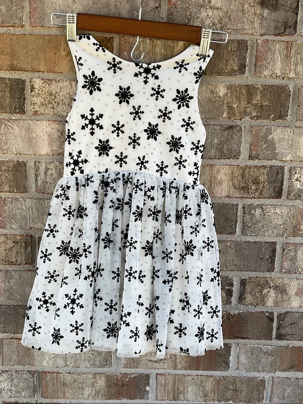 Take 50% OFF- Beautees Girls White & Black Snowflake Tulle Dress, Size-5