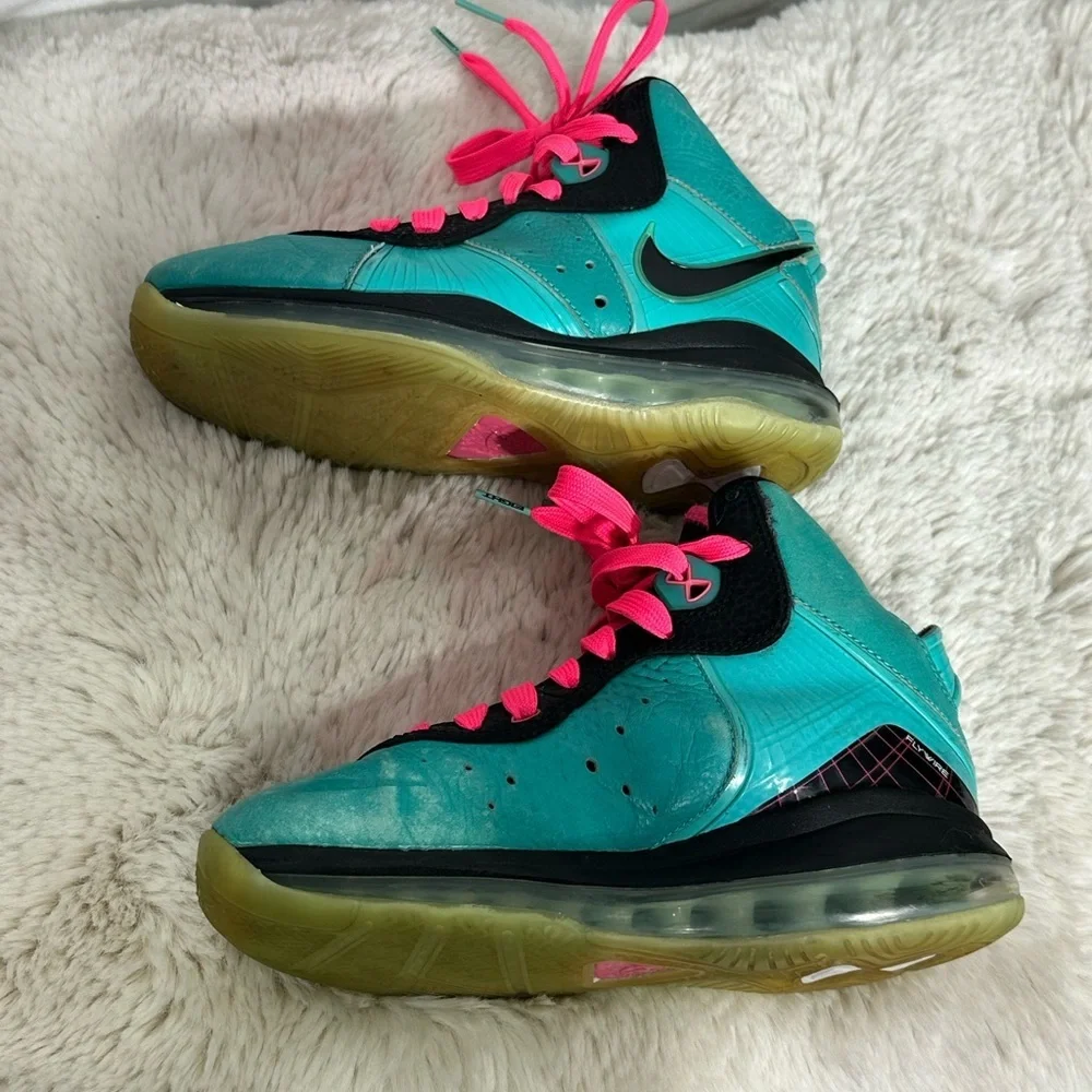 Nike Lebron great size