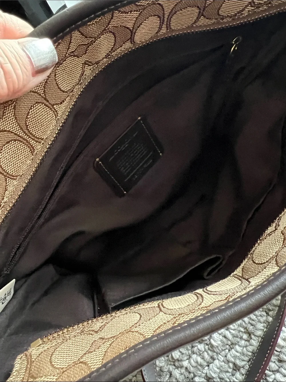 Coach tote signature