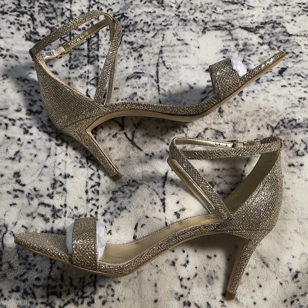 NWT Michael Kors Ava Glitter Mesh Mid Sandal - US 8.5