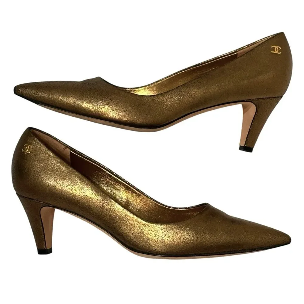 CHANEL CC Logo Metallic Bronze Gold Pointed Toe Pumps Low Heels 39 8.5 9