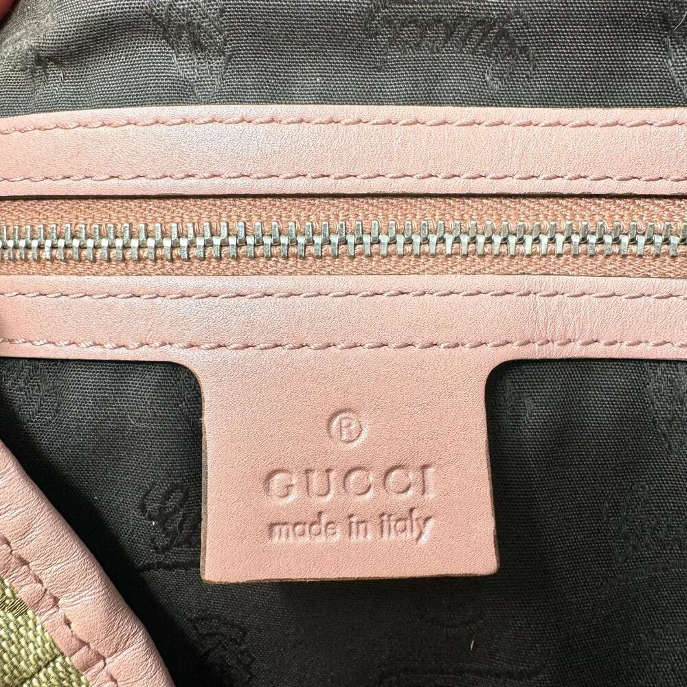 Gucci iconic gg