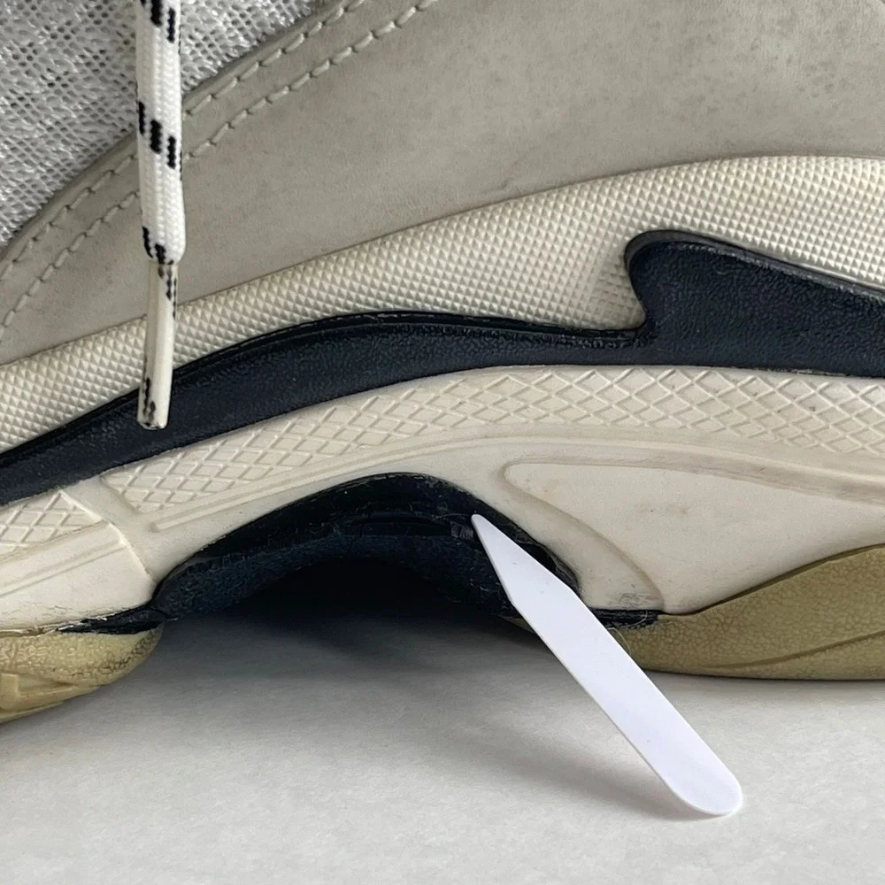 Balenciaga photos soles as