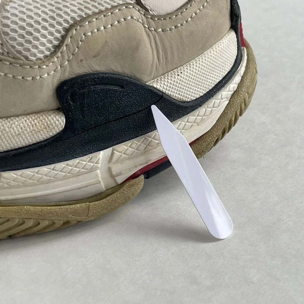 Balenciaga white description wear
