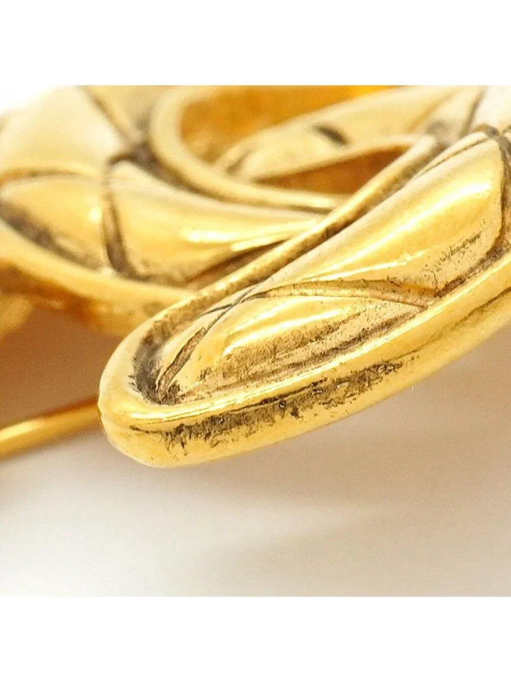 Chanel Brooch Vintage CC Logo Quilted Gold Plated