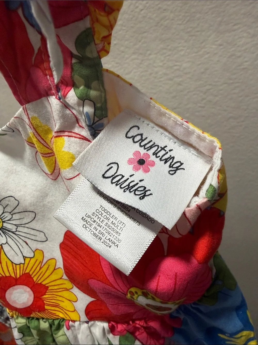 Counting Daisies bright sleeveless