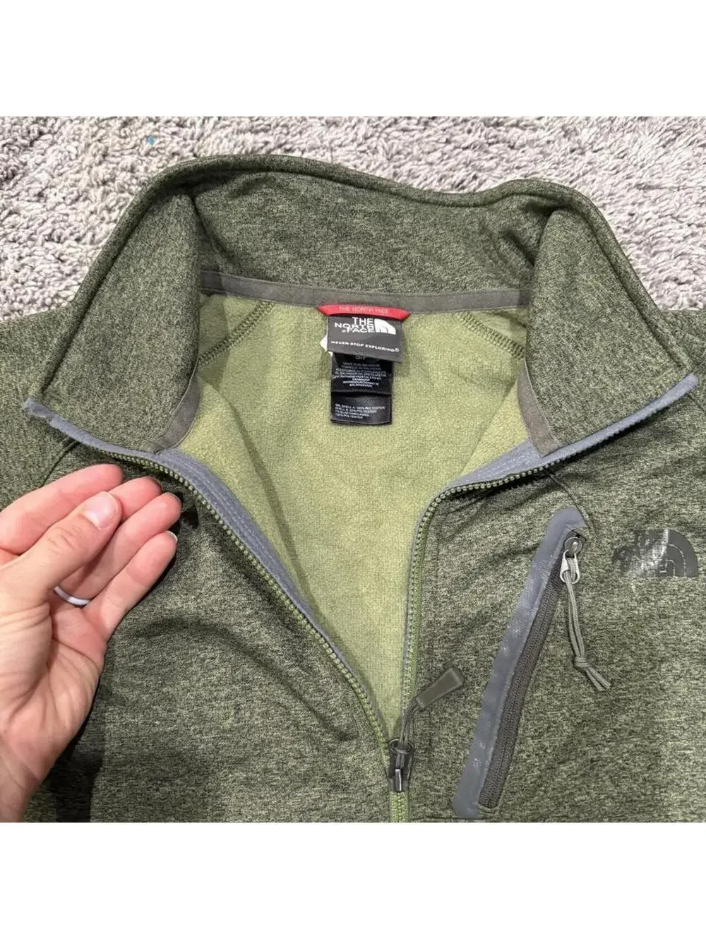 The North Face Men's Olive Green Quarter Zip Pullover Fleece Jacket S/P