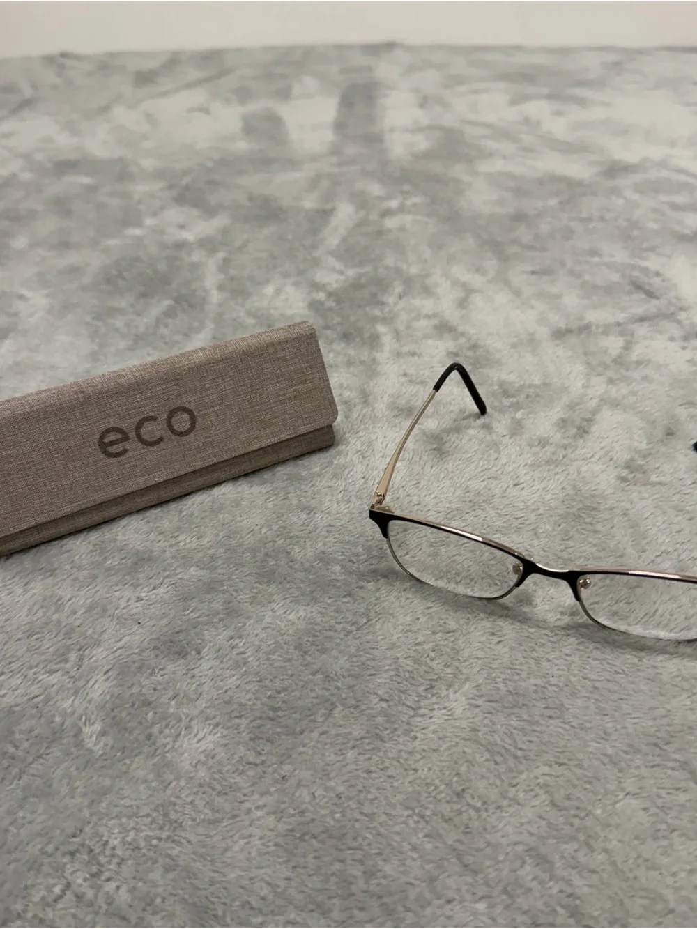 Eco Daisy BGLD Eyeglasses FRAMES ONLY Black Gold W/ Case 49-16-140