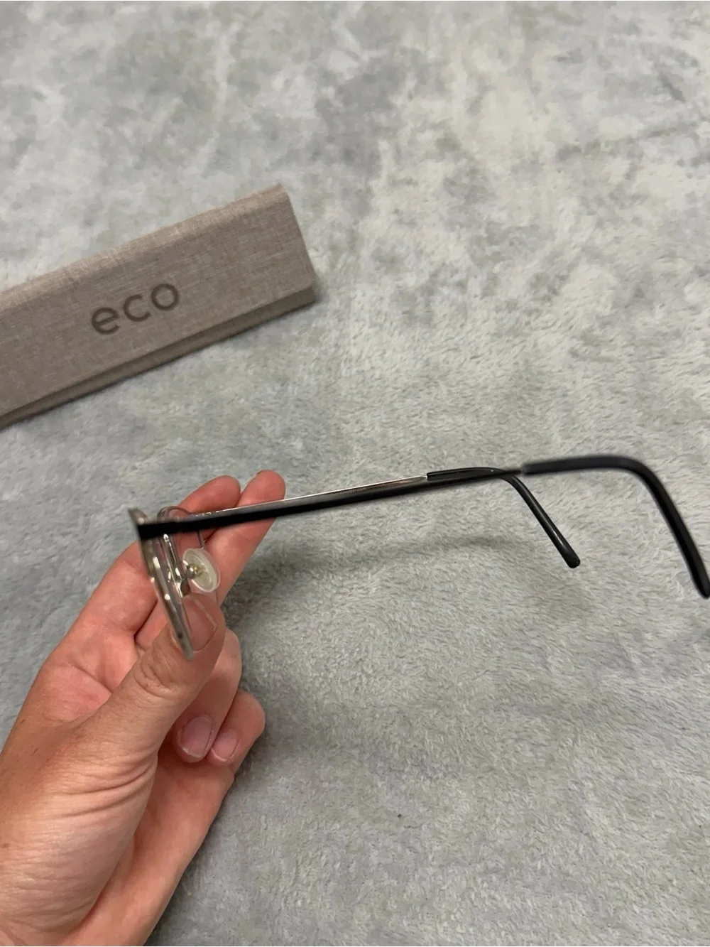 Eco Daisy BGLD Eyeglasses FRAMES ONLY Black Gold W/ Case 49-16-140