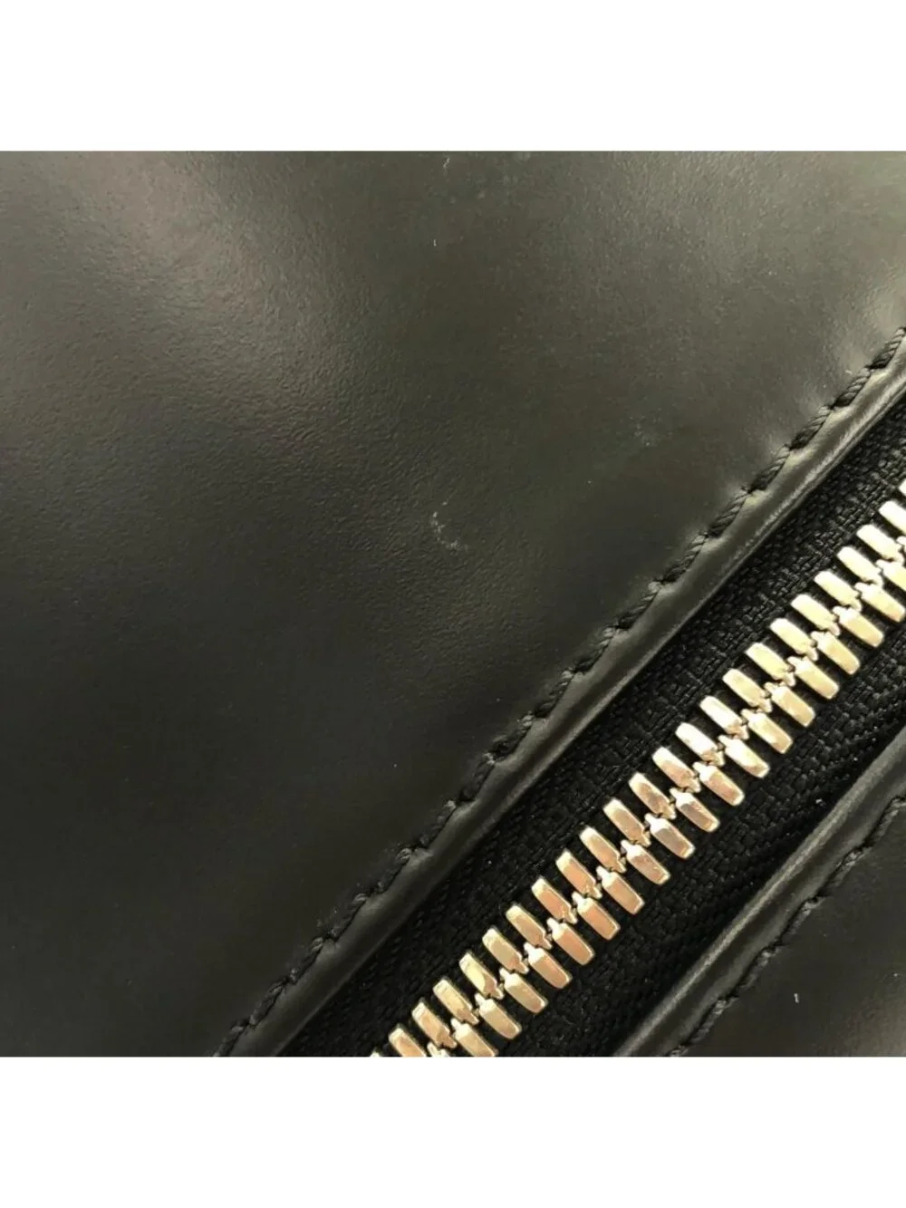 Louis Vuitton gusset materials silhouette