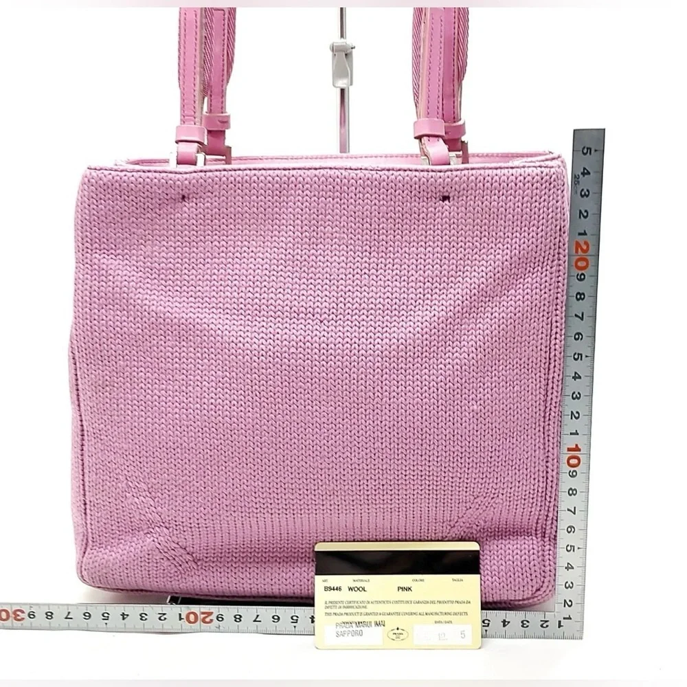 Prada tarnish am