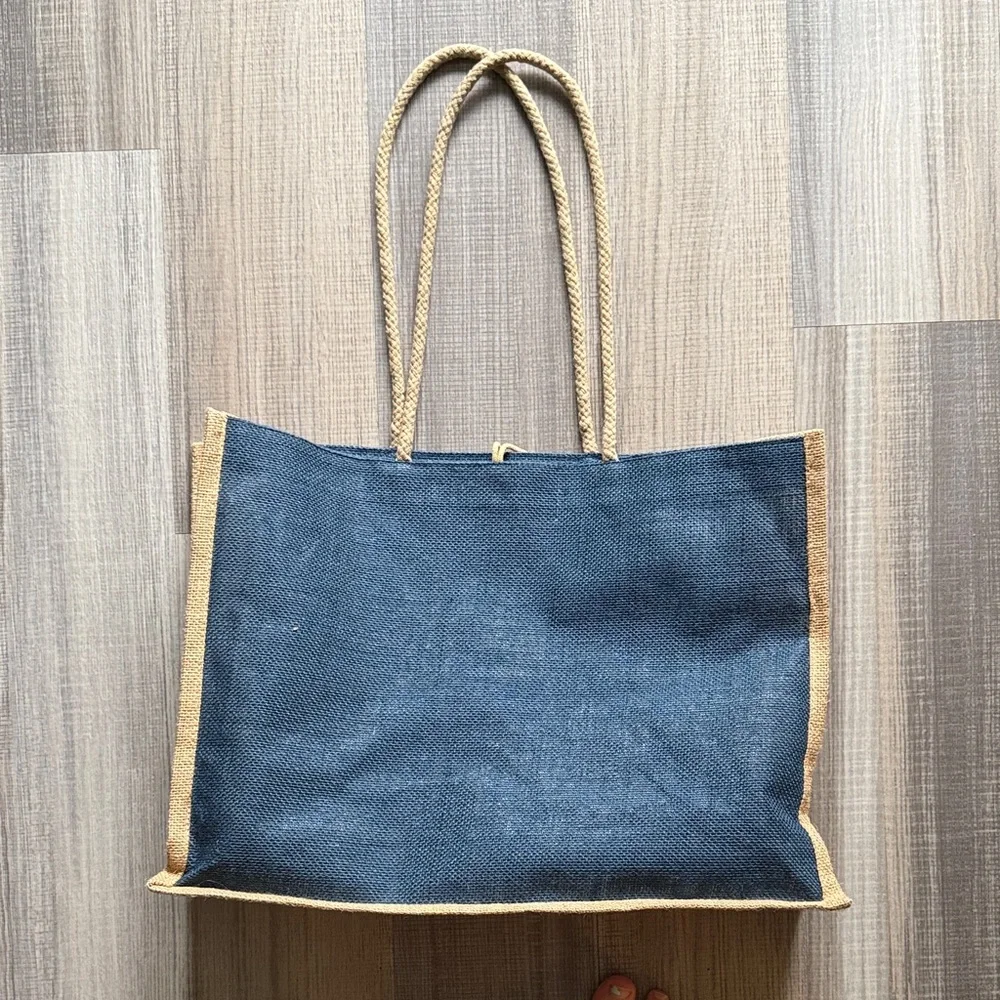 N/A stylish tote