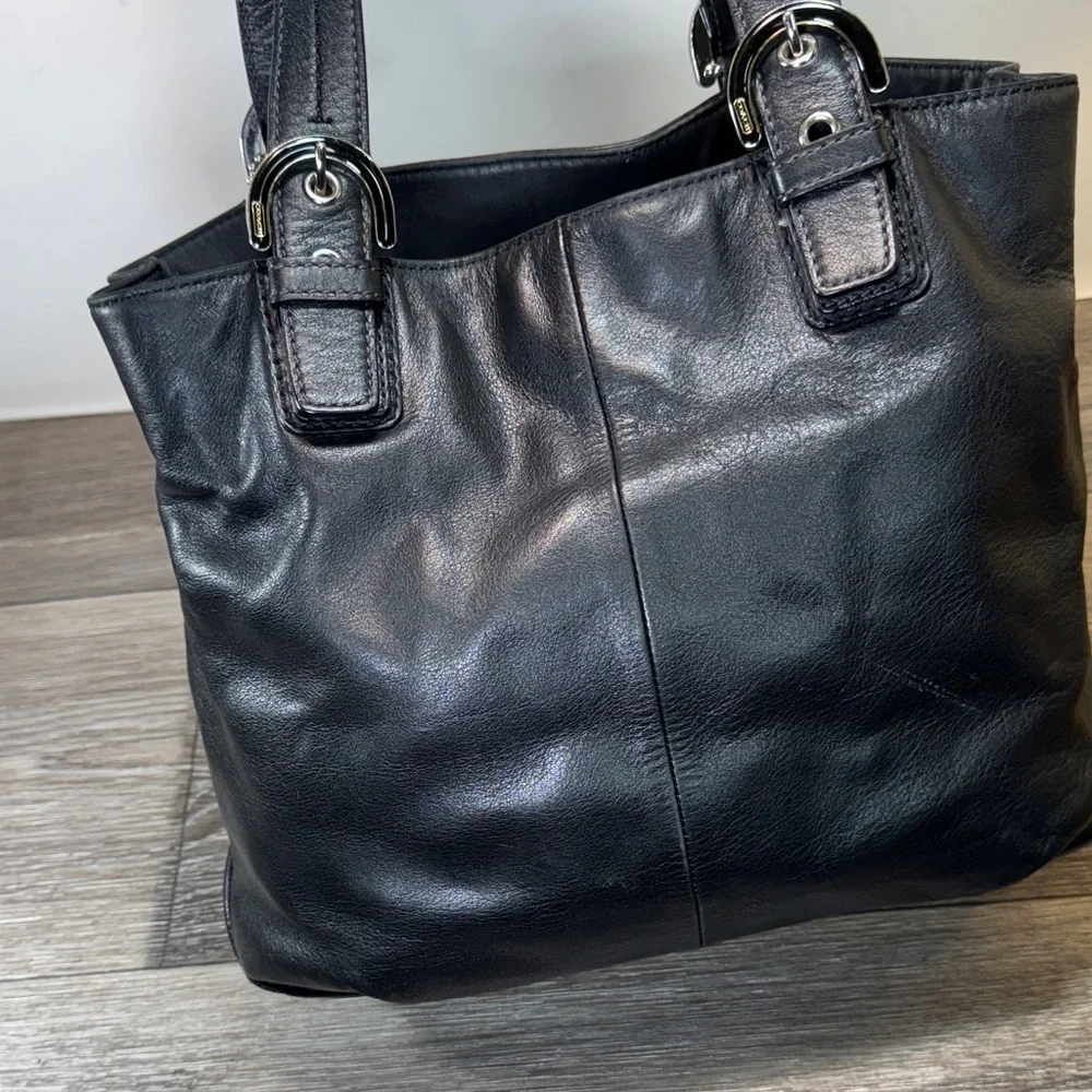 Coach elegant black