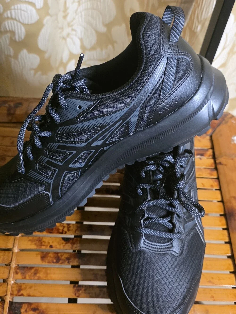 Asics all black