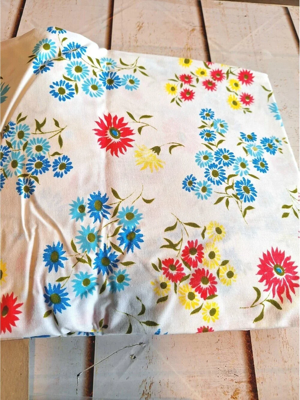 VTG Grants Fashions For The Home Double Fitted Sheet Daisy Pattern 54