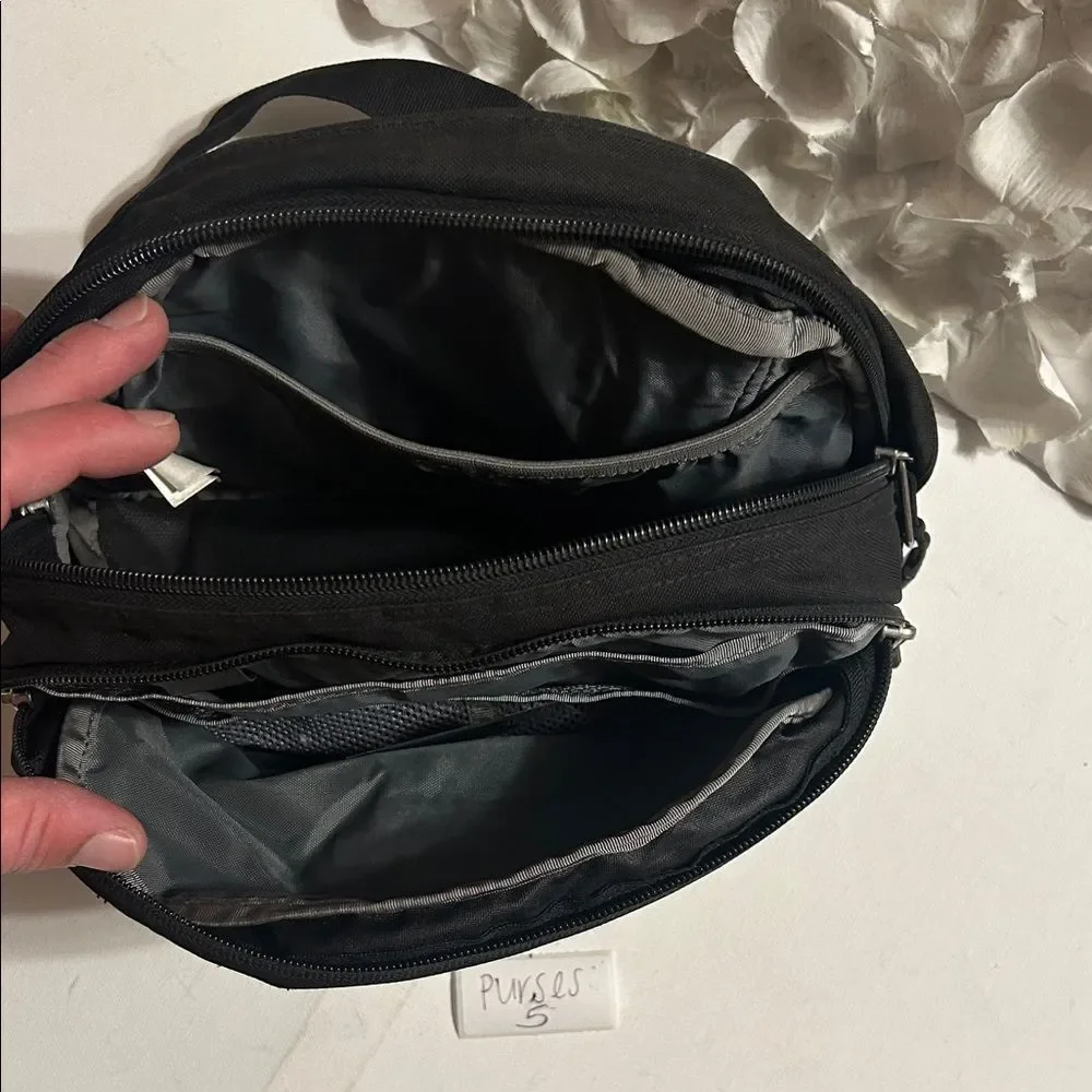 The North Face sleek belt