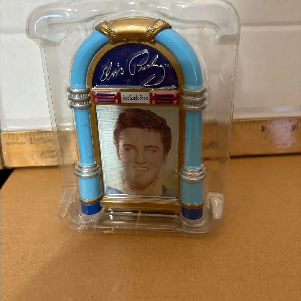 Elvis Presley 