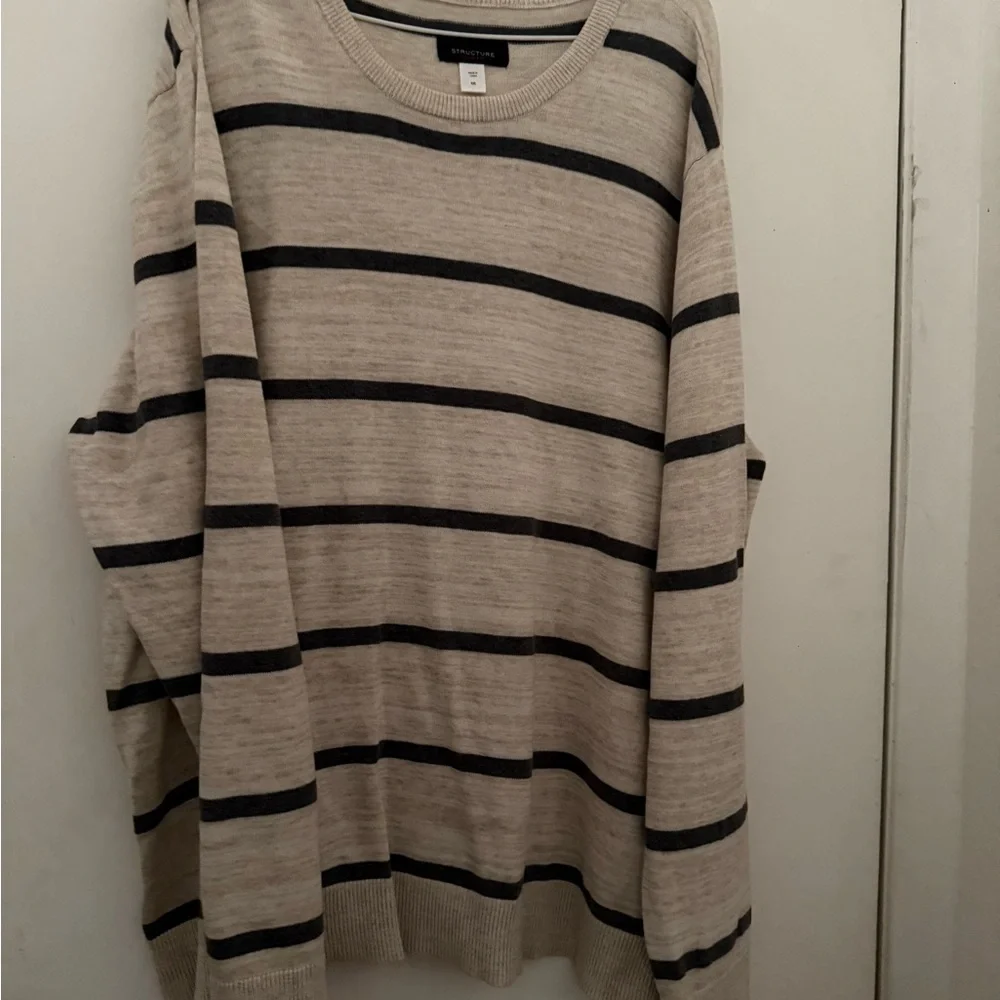 Structure Beige and Black Knitwear