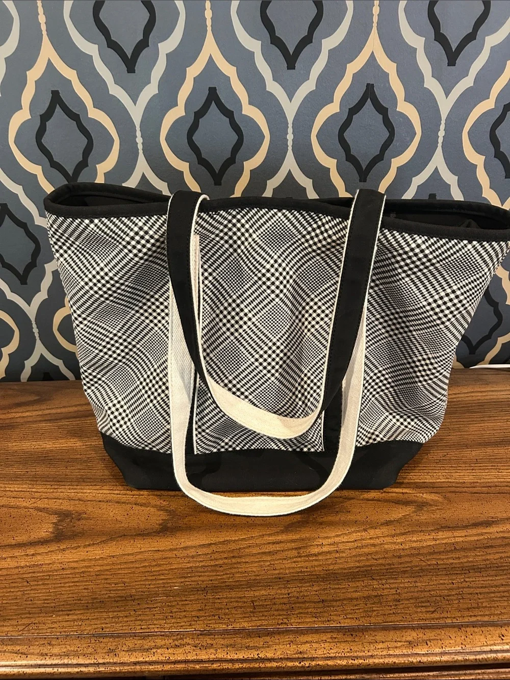Lands End white use
