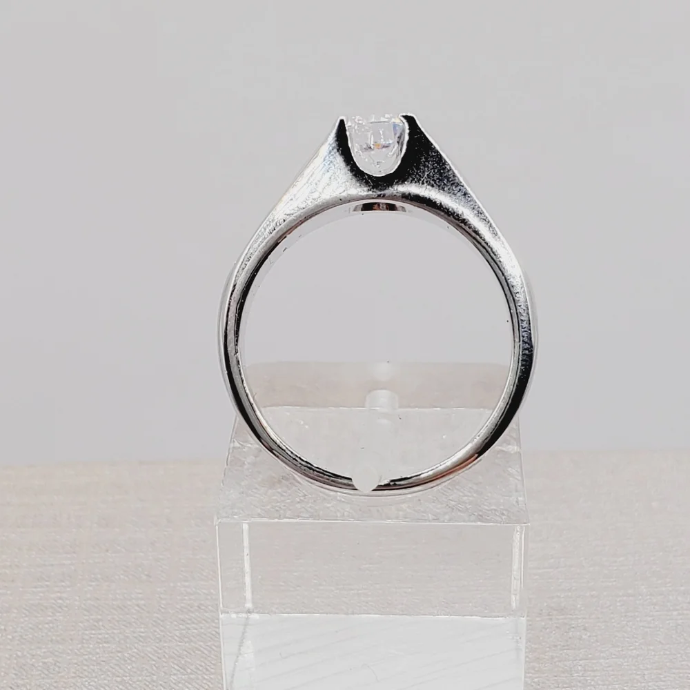 Round Brilliant Cut Simulated Diamond Silver Tone Ring