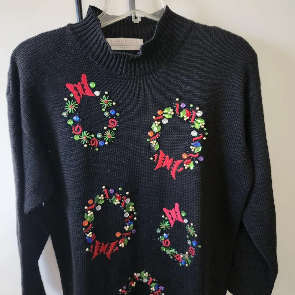 Black with bejeweled wreaths, ugly Christmas sweater size large crew neck