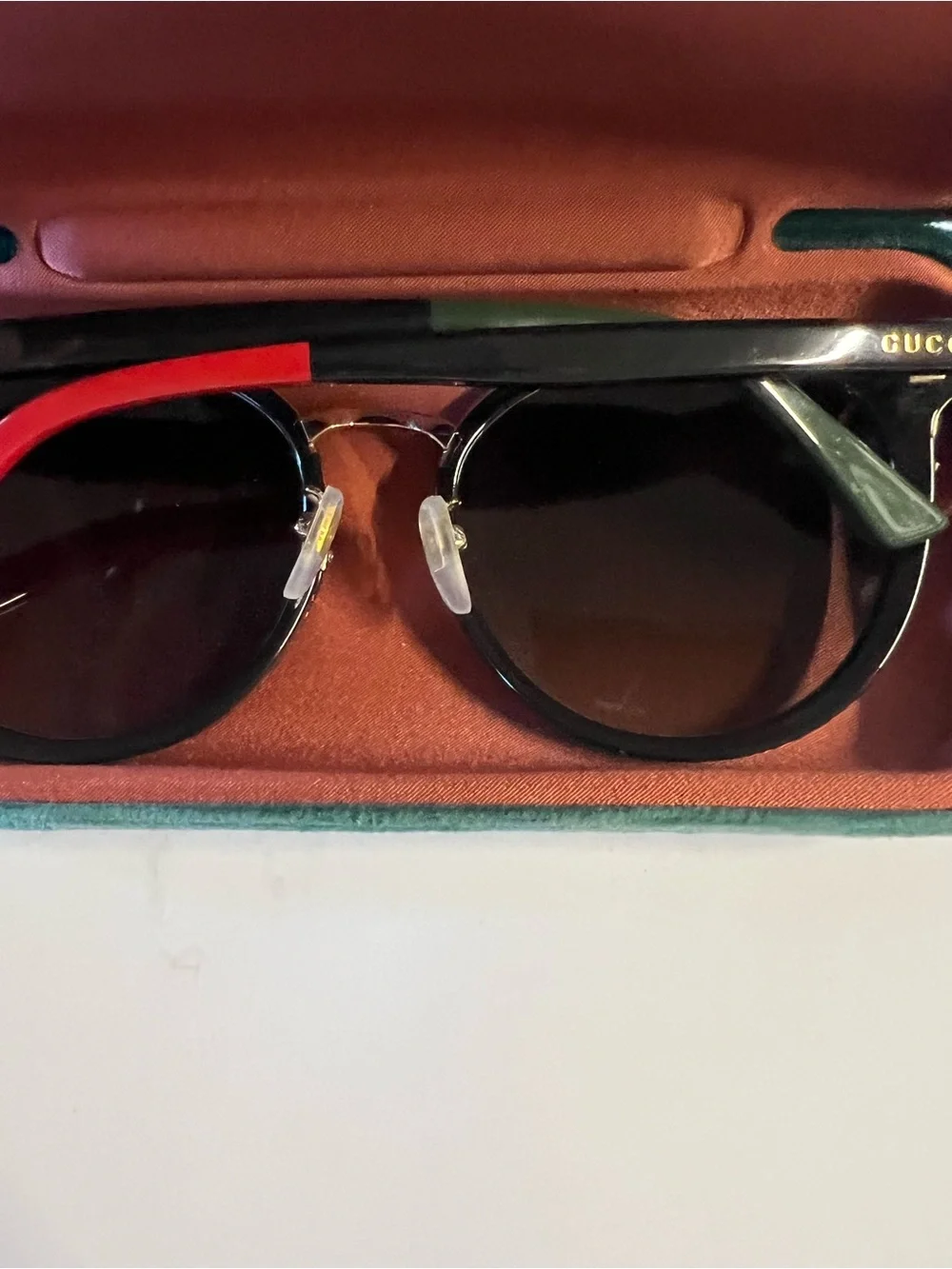 Gucci stylish round